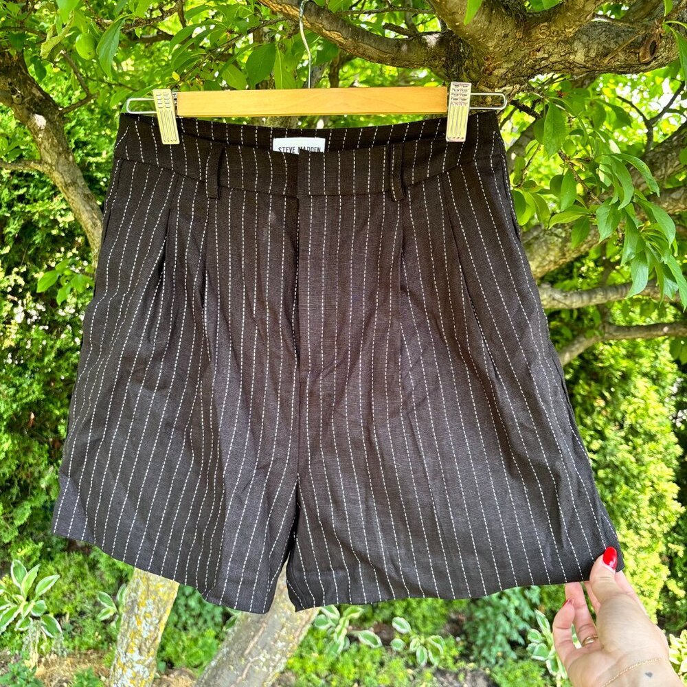 Steve Madden Pinstripe Pleated Shorts – Black/White - Picture 3 of 5